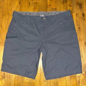 Eddie Bauer men's hiking outdoor performance cargo shorts size 42